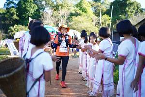 BIB: 3146
                            <button type="button" onclick="openModal(18989681)" class="btn btn-primary btn-sm float-right btn-popup" data-toggle="modal" data-target=".modal-high-quality">
                        <i class="fas fa-shopping-cart"></i> Add to Cart
                    </button>
                                            <button type="button" onclick="isThisMe(18989681, true)" class="btn btn-success btn-sm float-right btn-popup btn-isme hidden" data-toggle="tooltip" data-placement="bottom" title="นี่คือรูปของคุณใช่ไหม คลิกที่นี่เพื่อเอาเข้าอัลบั้ม">
                        <i class="fas fa-plus"></i> Add to album
                    </button>
                    <button type="button" onclick="isThisMe(18989681, false)" class="btn btn-warning btn-sm float-right btn-popup btn-isnotme hidden">
                        <i class="fas fa-ban"></i> Remove from album
                    </button>